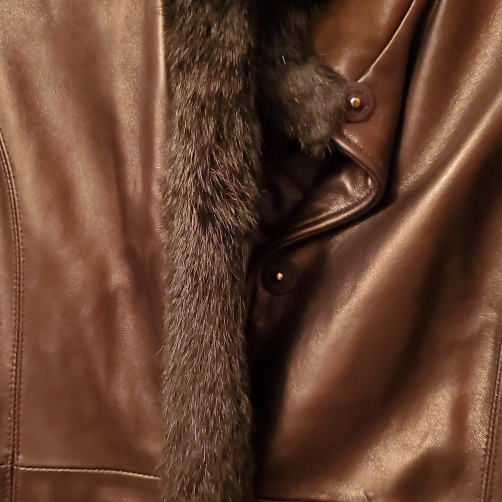 🎉HP🎉Ellen Tracy Leather and Rabbit Fur Coat - Picture 6 of 9